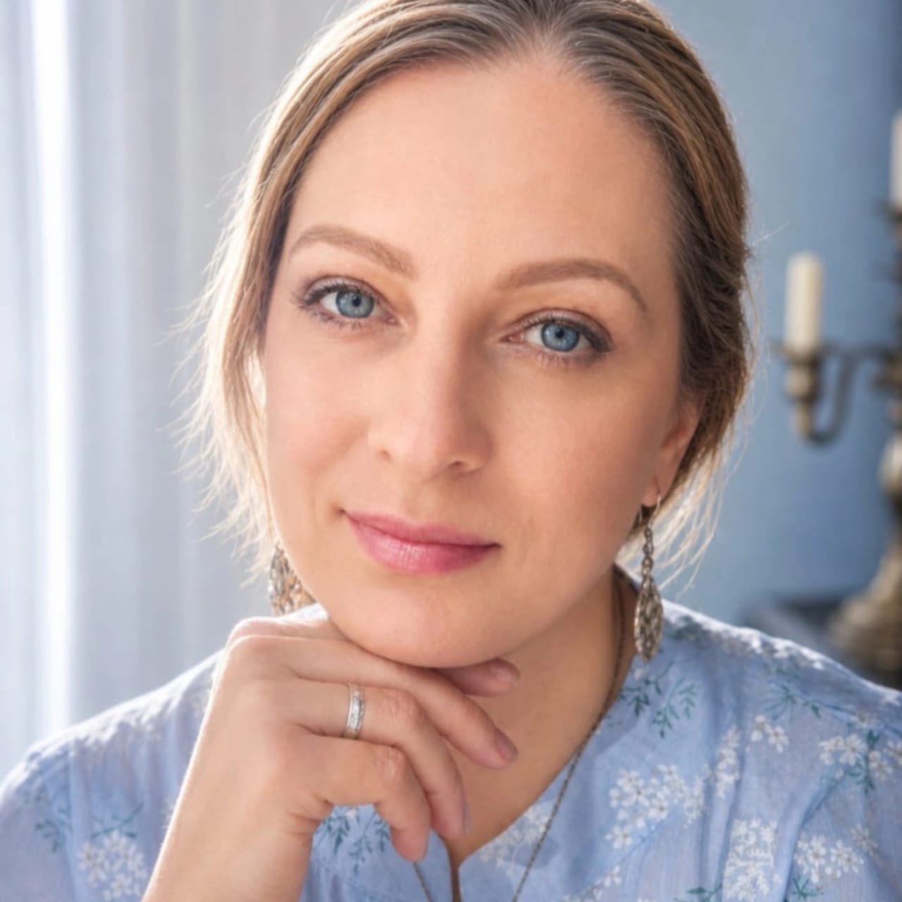 Психолог Ирина Салманханова